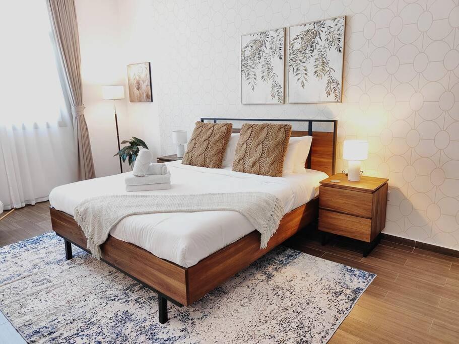 1 Bed - Azizi Daisy - Furjan Holiday home Dubai